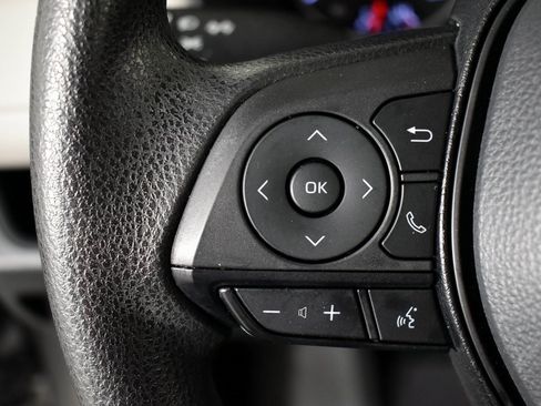 Certified 2022 Toyota RAV4 XLE image 34