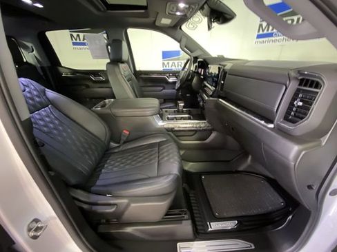 Used 2024 Chevrolet Silverado 1500 RST w/ All Star Edition Plus AWD/4WD image 35