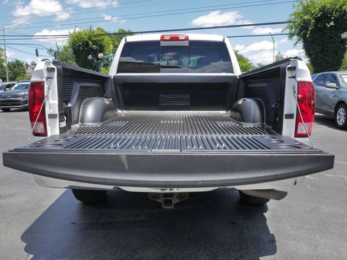 Used 2019 RAM 1500 Classic SLT w/ Protection Group AWD/4WD image 15