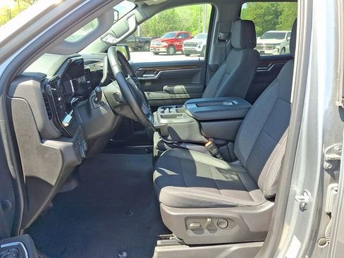 Used 2023 Chevrolet Silverado 1500 LT image 10