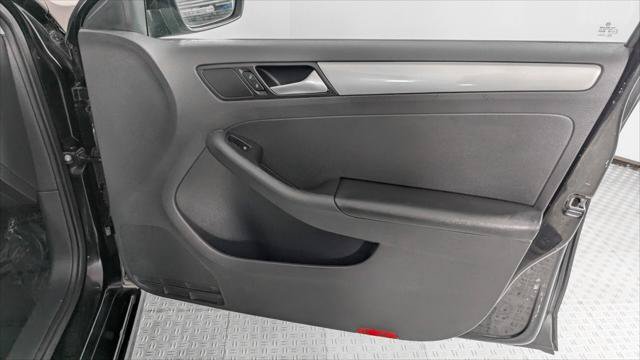 Used 2018 Volkswagen Jetta S FWD image 22