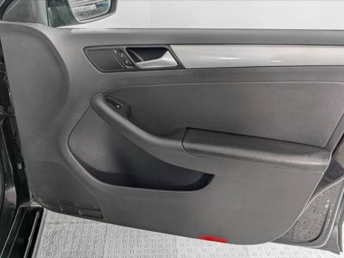 Used 2018 Volkswagen Jetta S FWD image 22