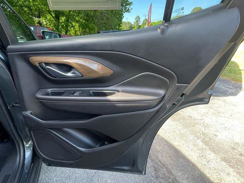 Used 2019 GMC Terrain SLE w/ Driver Convenience Package AWD/4WD image 23