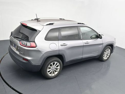Used 2020 Jeep Cherokee Latitude FWD image 16