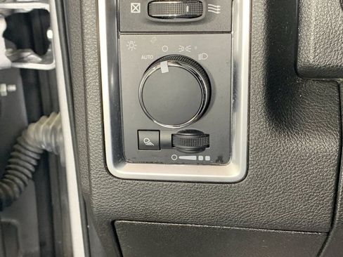 Used 2022 RAM 1500 Warlock AWD/4WD image 16