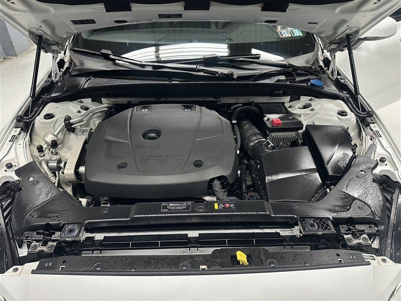 Used 2019 Volvo S60 T6 Momentum w/ Premium Package AWD/4WD image 20