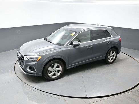 Used 2021 Audi Q3 2.0T Premium image 16