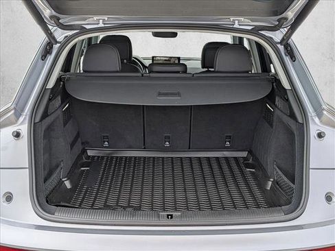 Used 2022 Audi Q5 2.0T Premium Plus image 6