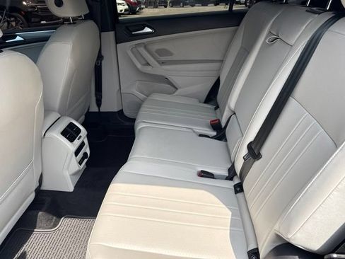 Used 2024 Volkswagen Tiguan SE R-Line AWD/4WD image 17