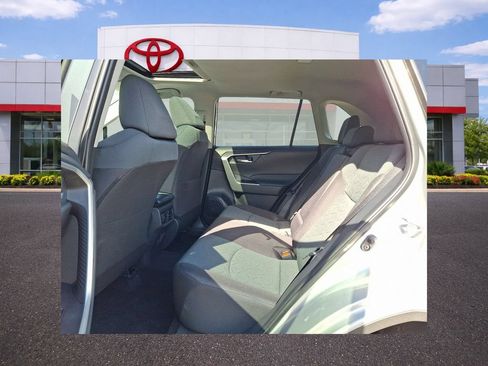 Used 2025 Toyota RAV4 XLE w/ Convenience Package AWD/4WD image 6