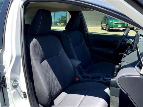 Used 2024 Toyota Corolla LE image 7