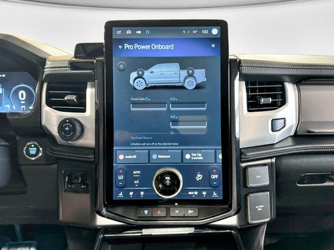 Used 2022 Ford F150 Lightning Platinum AWD/4WD image 15