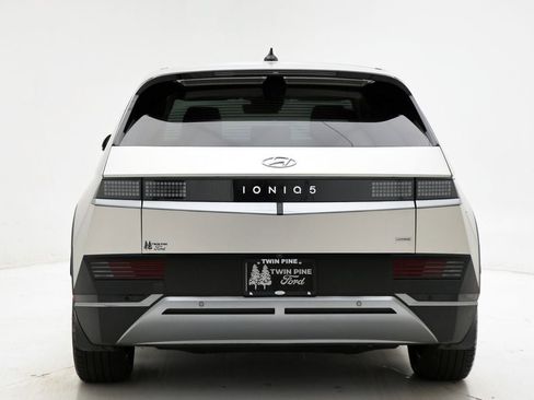 Used 2024 Hyundai Ioniq 5 SEL image 7