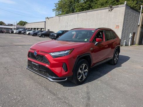 Used 2023 Toyota RAV4 SE w/ Weather & Moonroof Package AWD/4WD image 8