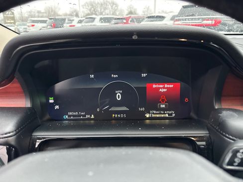 Certified 2023 Lincoln Nautilus Reserve w/ Cargo Utility Package image 15