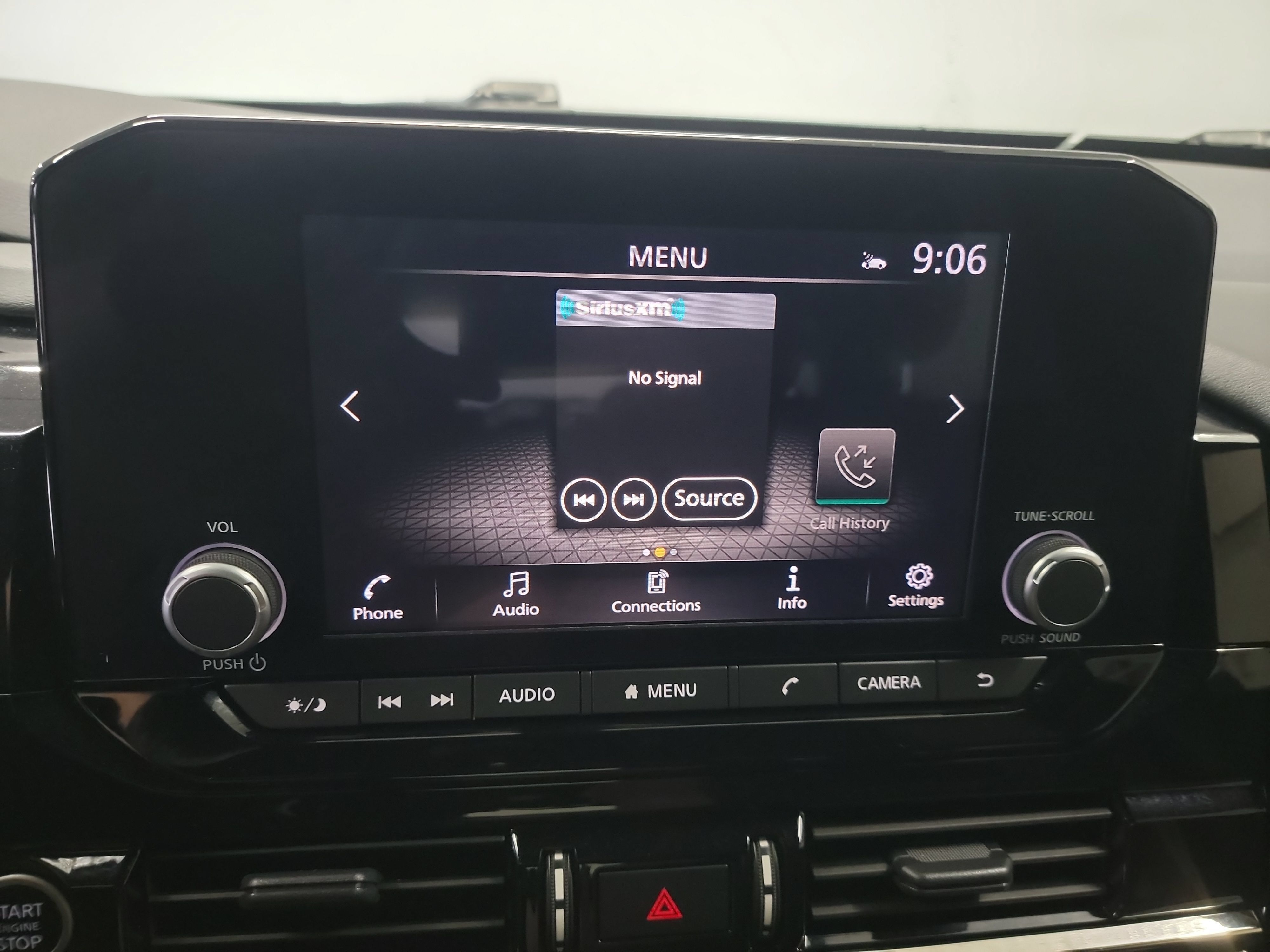 Used 2023 Nissan Pathfinder Rock Creek AWD/4WD image 22