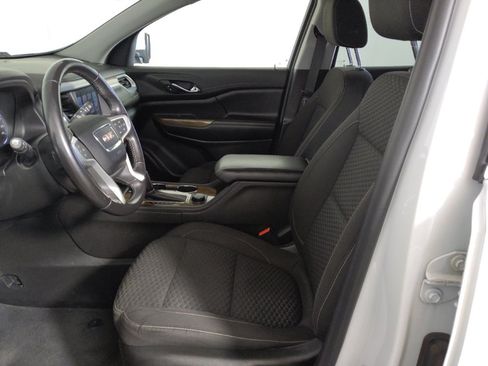 Used 2019 GMC Acadia SLE FWD image 17