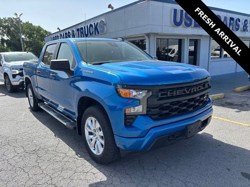 Used 2024 Chevrolet Silverado 1500 Custom AWD/4WD image 1