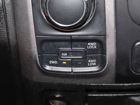 Used 2019 RAM 1500 Express w/ Express Value Package image 33