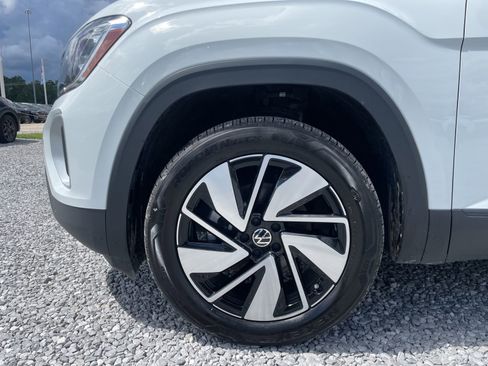 Used 2025 Volkswagen Atlas SE FWD image 7