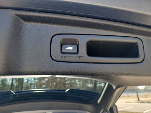 Used 2025 Honda CR-V EX-L image 30