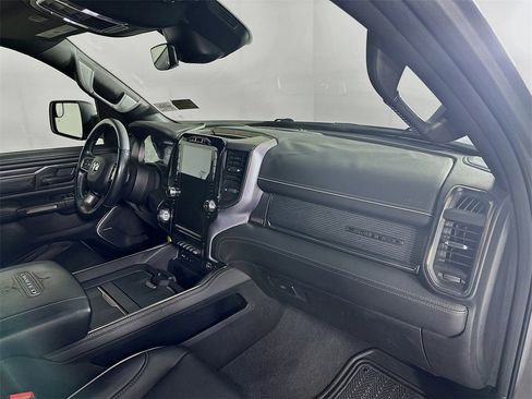 Used 2019 RAM 1500 Limited image 32