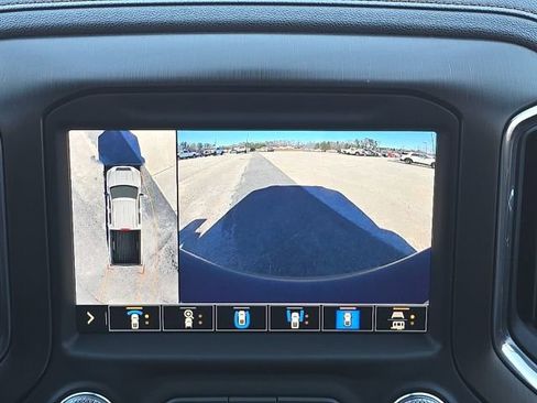 Used 2022 GMC Sierra 2500 AT4 w/ AT4 Preferred Package image 39