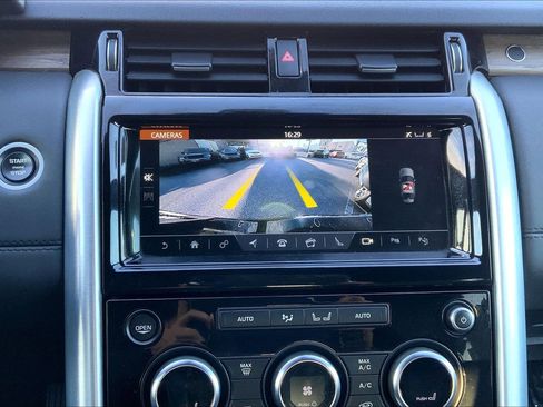 Used 2020 Land Rover Discovery HSE image 27