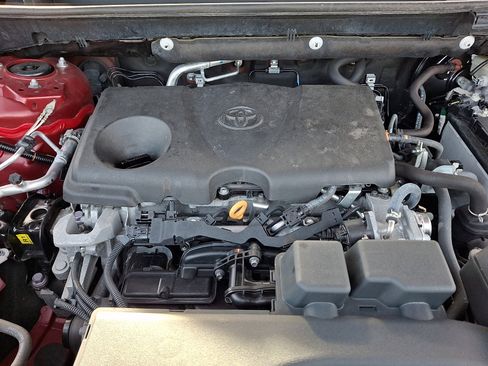 Used 2023 Toyota RAV4 LE image 29