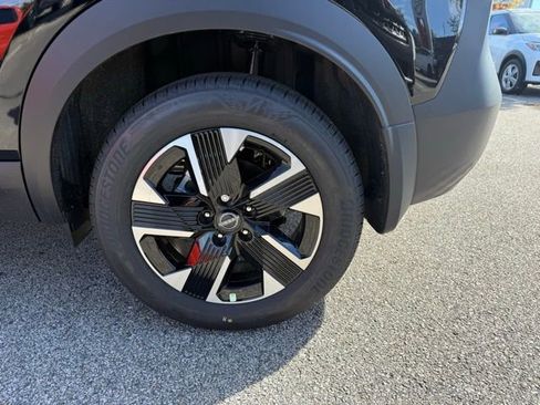 New 2026 Nissan Kicks SV w/ SV Premium Package image 25