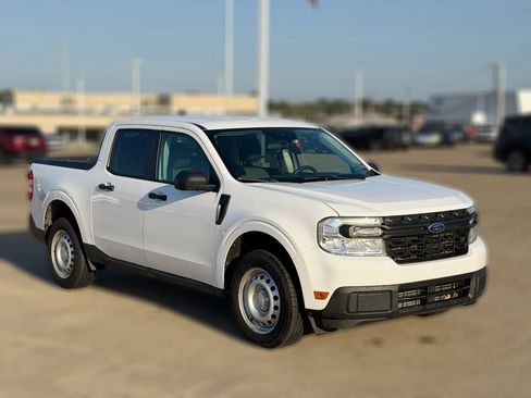 Used 2022 Ford Maverick XL FWD image 5