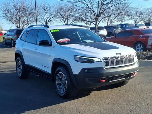 Certified 2022 Jeep Cherokee Trailhawk AWD/4WD image 3
