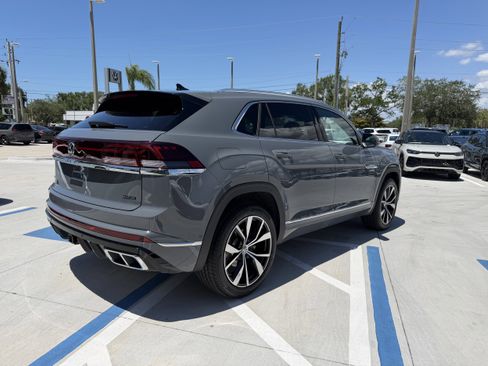 New 2026 Volkswagen Atlas Cross Sport SEL Premium R-Line AWD/4WD image 3