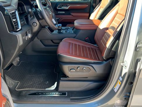 Used 2023 GMC Sierra 1500 Denali Ultimate image 17