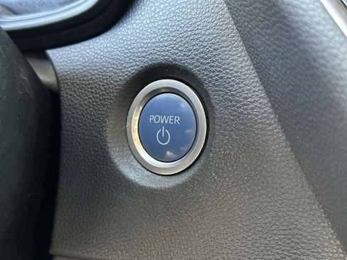 Used 2022 Toyota Corolla LE image 30