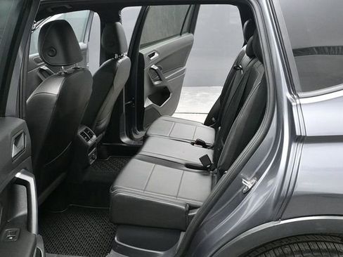 Used 2021 Volkswagen Tiguan SE R-Line image 15