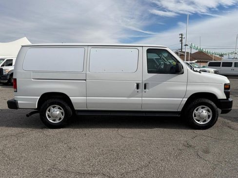 Used 2014 Ford E-250 and Econoline 250 w/ Interior Upgrade Package image 4