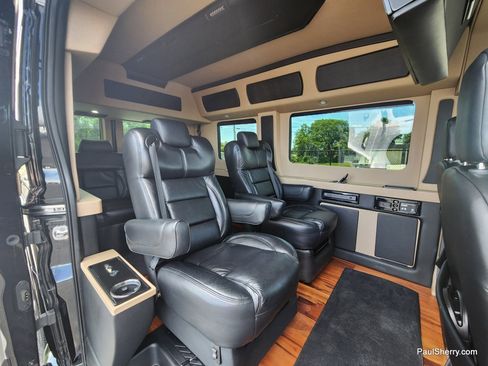 Used 2022 Ford Transit 250 Medium Roof w/ Upfitter Package RWD image 53