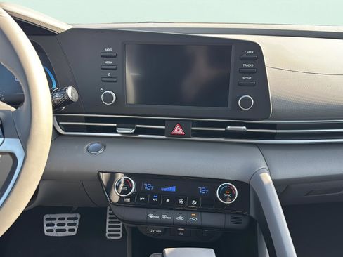 New 2026 Hyundai Elantra Sport FWD image 11