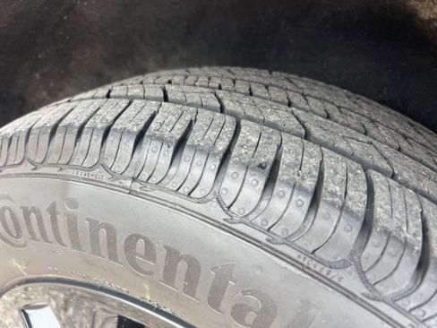 Certified 2020 Ford Escape SE image 28