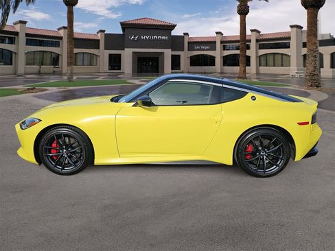 Used 2023 Nissan Z Performance w/ Floor Mat Package (L93) image 5
