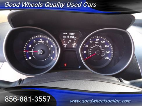 Used 2013 Hyundai Elantra GLS w/ Preferred Pkg image 17