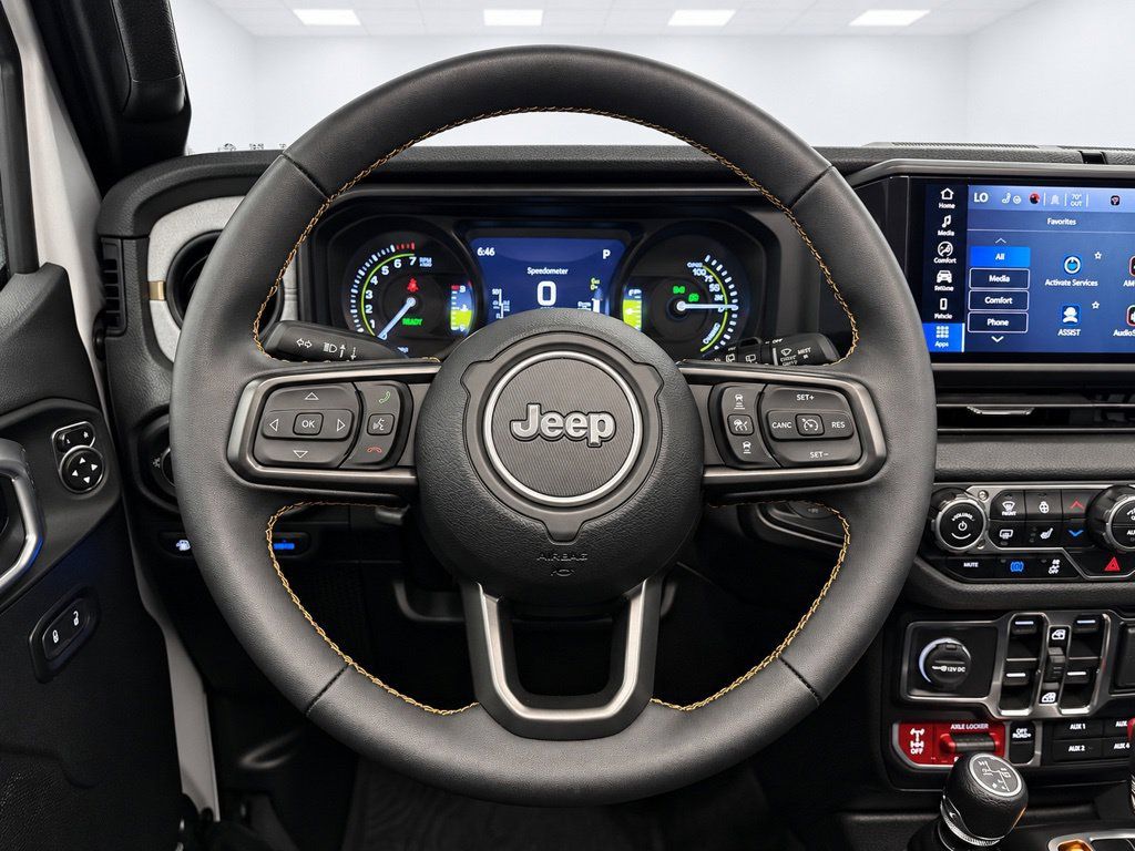 Used 2024 Jeep Wrangler Unlimited AWD/4WD image 40