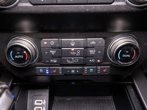 Used 2020 Ford F150 Raptor w/ Equipment Group 802A Luxury image 24