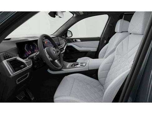 New 2026 BMW X7 xDrive40i w/ M Sport Package image 6