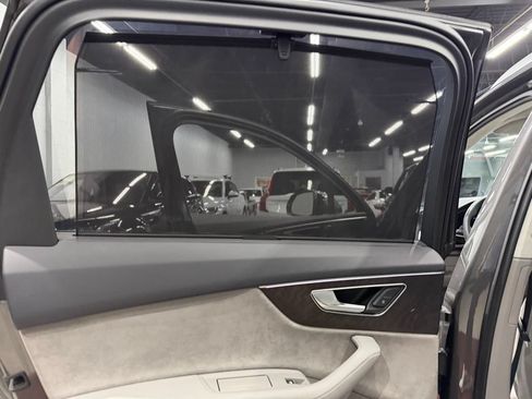 Used 2020 Audi Q7 3.0T Prestige AWD/4WD image 23