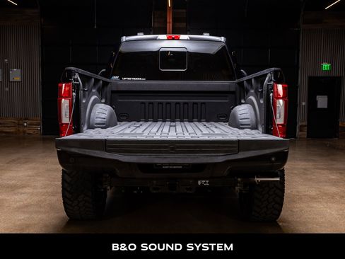 Used 2022 Ford F250 Platinum image 8