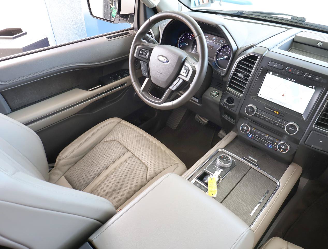Used 2018 Ford Expedition Limited w/ Equipment Group 302A RWD image 15