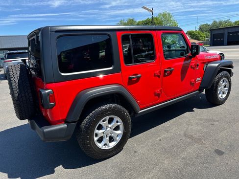 Used 2021 Jeep Wrangler Unlimited Sport AWD/4WD image 6