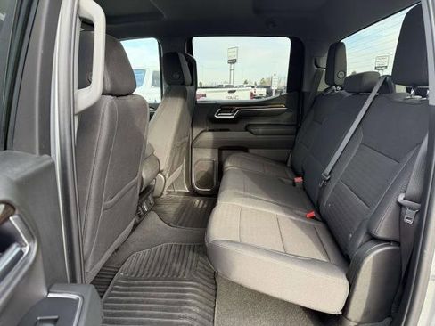 Used 2025 Chevrolet Silverado 1500 LT image 13